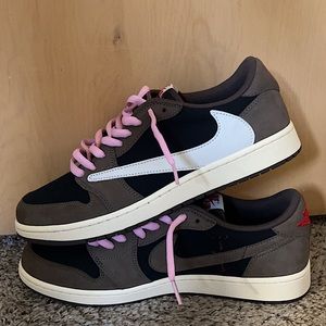Lightly Used Travis Scott Air Jordan 1 Mocha Low Colorway